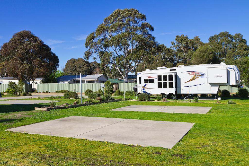 Sandhurst Motel Carrum Downs Екстериор снимка