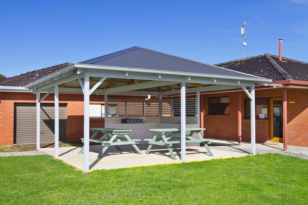 Sandhurst Motel Carrum Downs Екстериор снимка