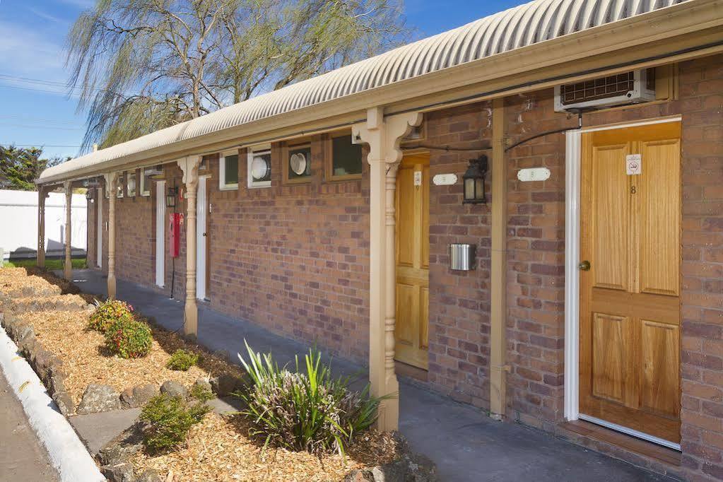 Sandhurst Motel Carrum Downs Екстериор снимка