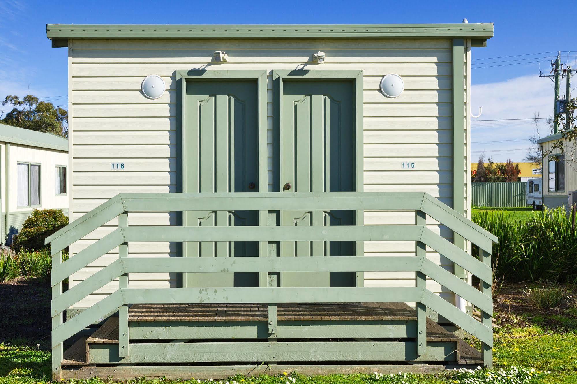 Sandhurst Motel Carrum Downs Екстериор снимка