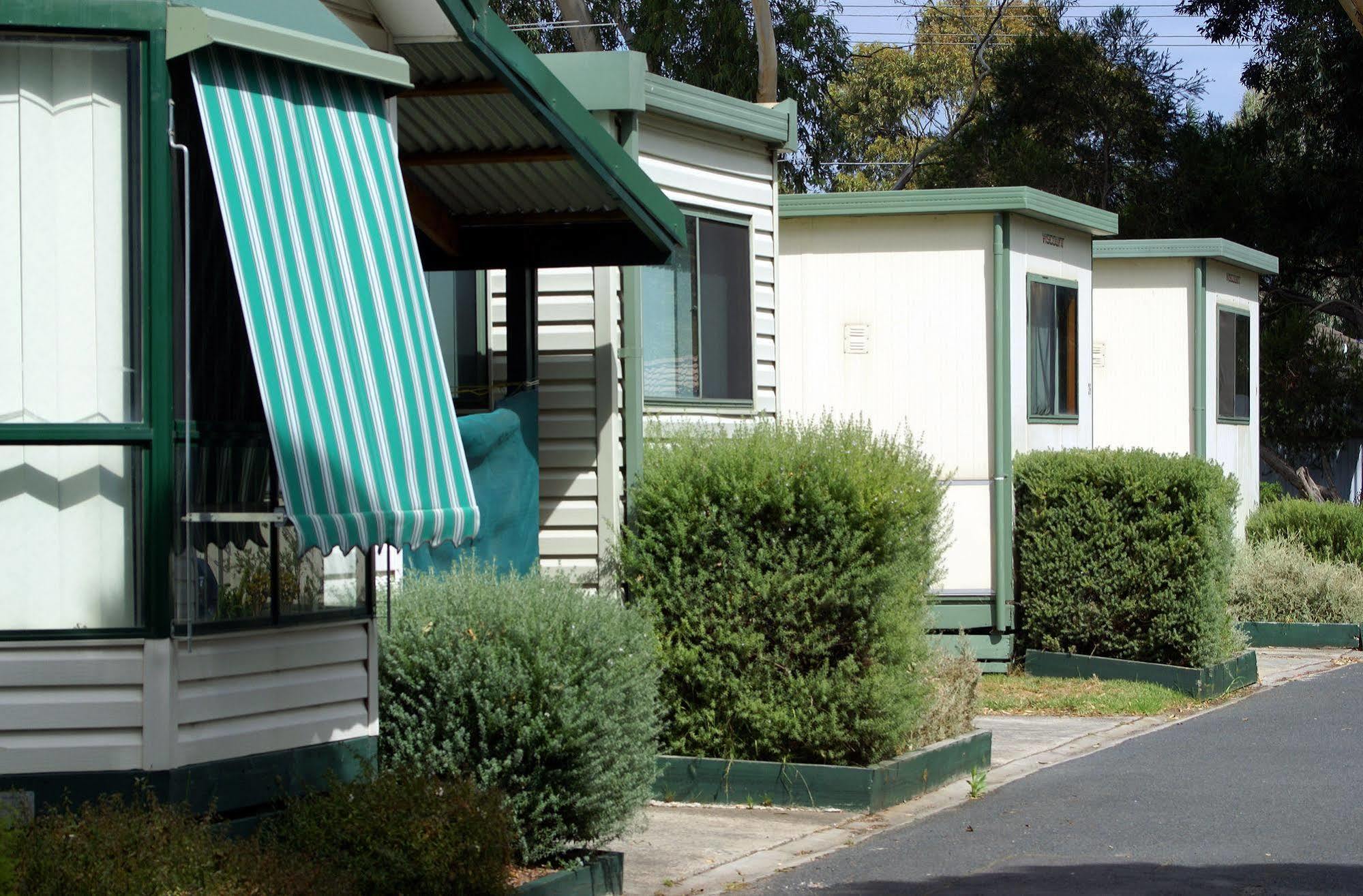 Sandhurst Motel Carrum Downs Екстериор снимка